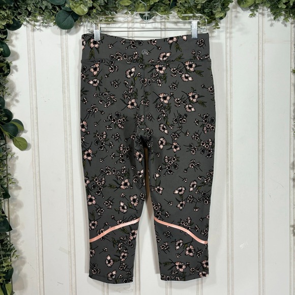 ASKYA Capri Leggings MEDIUM Gray Floral Athletic Casual High Waist Stretch Gray - Picture 3 of 7